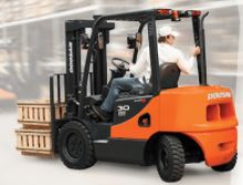 Doosan 3-ton diesel forklift