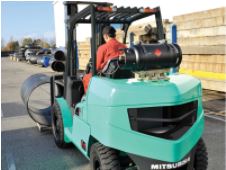 Mitsubishi 4-ton gasoline and gas forklift