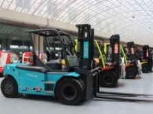 Safer electric forklift