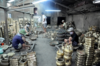 Bronze casting product