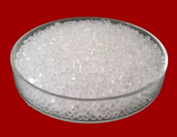 Silica gel desiccant beads