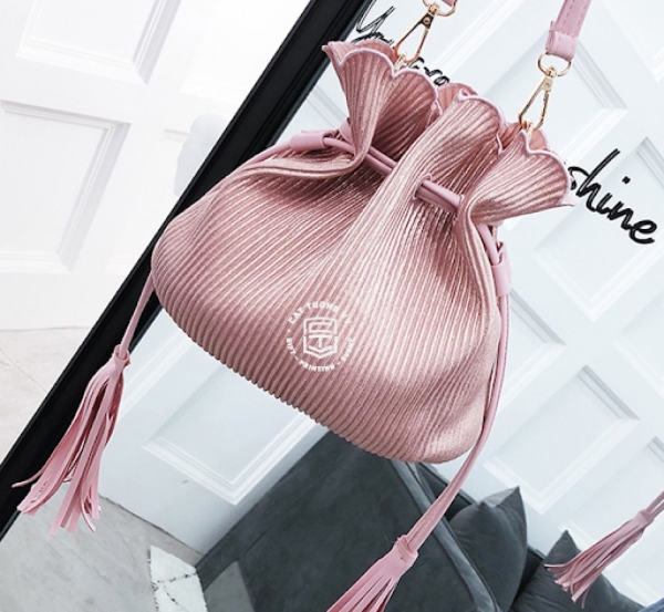 Drawstring bag
