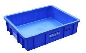 Plastic tray