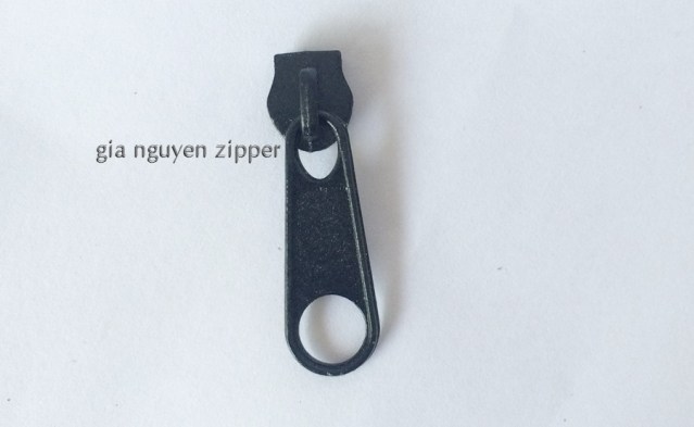 Zipper head