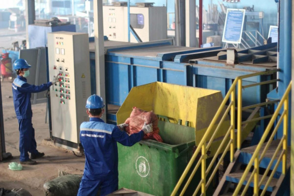 Industrial waste collection