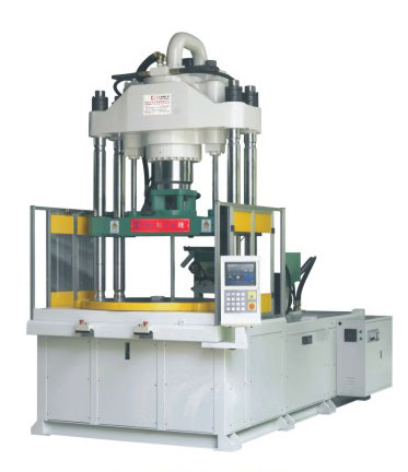 Vertical plastic extruder