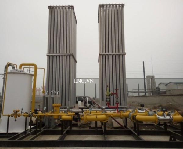 LNG regasification unit