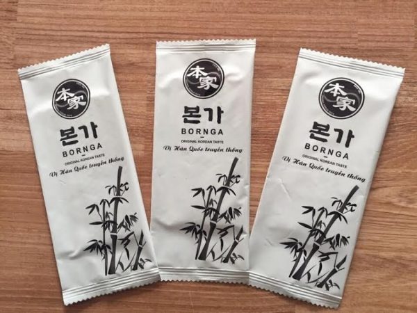 Gravure-printed wet wipes