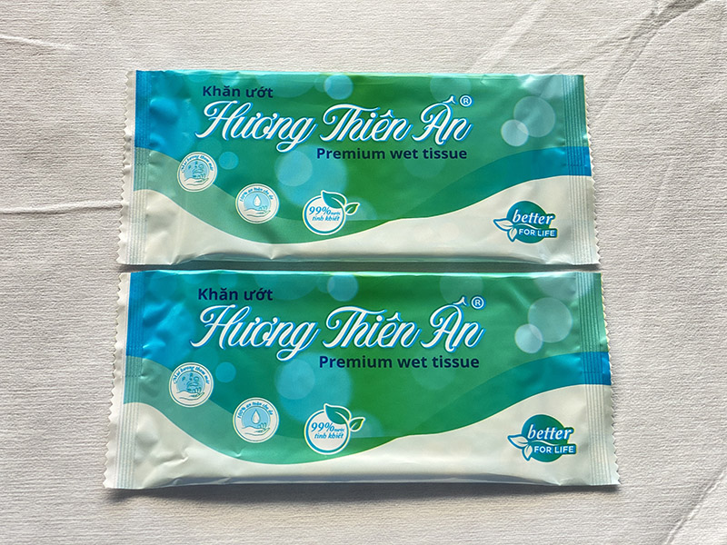 Cold towels and wet wipes