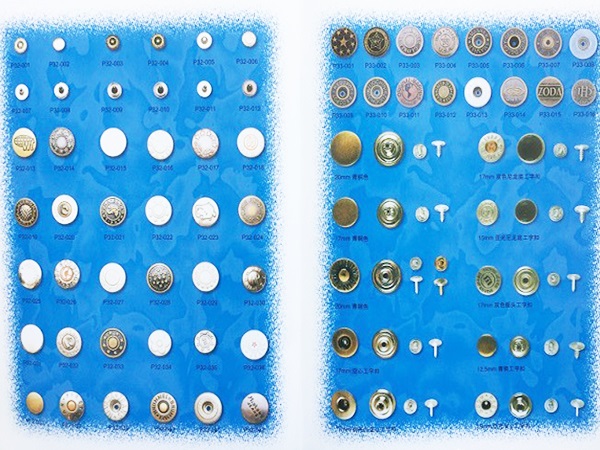 Eyelet button