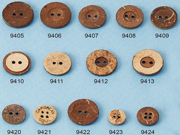 Patterned coconut button