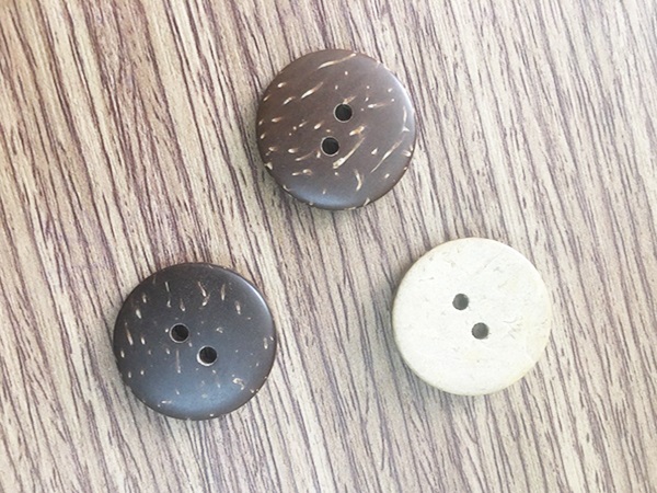 Natural coconut buttons