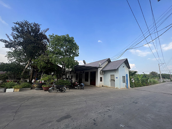 Office area and hut