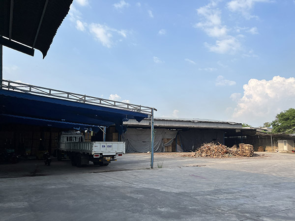 Parking lot