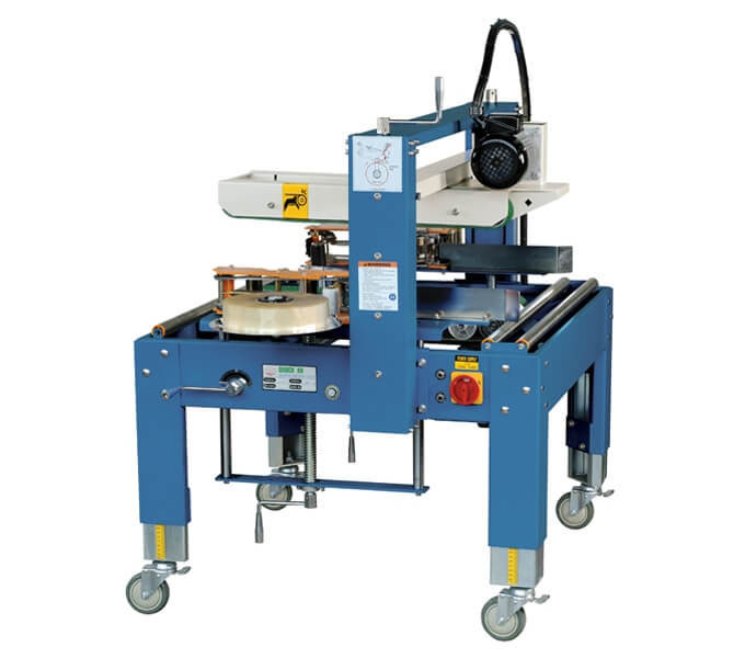 Carton sealing machine with side belt drive