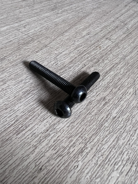 Hex socket button head cap bolt