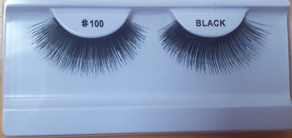 Fluffy, cat-eye, wispy eyelashes