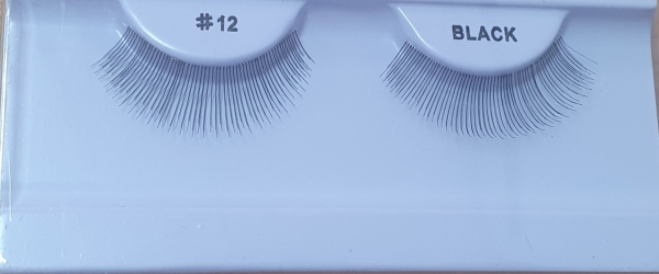 Fluffy, cat-eye, wispy eyelashes