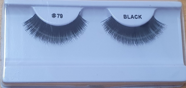 Fluffy, cat-eye, wispy eyelashes