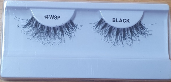 Fluffy, cat-eye, wispy eyelashes