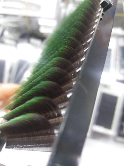 Fan eyelashes