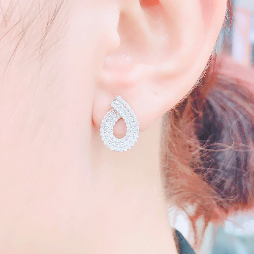 Diamond earrings