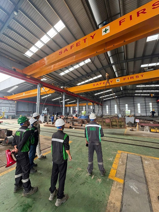 Design and Construction of Overhead Cranes at Hoang Gia Shipbuilding Company