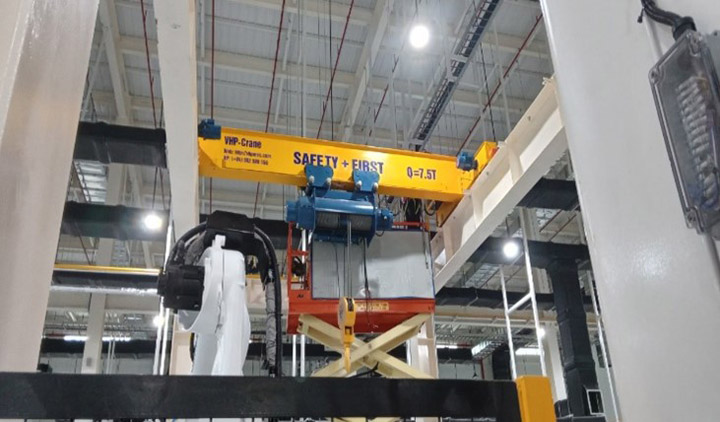 Design, Construction and Installation of LGE Overhead Cranes
