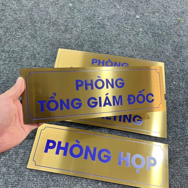 Stainless steel room nameplates