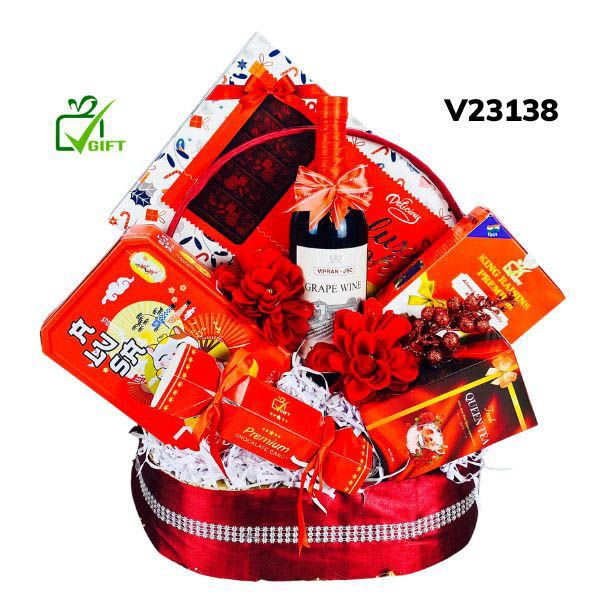 Tet gift basket