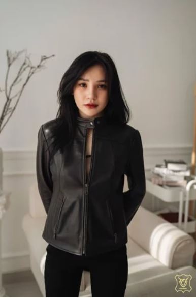 High-grade women leather jacket