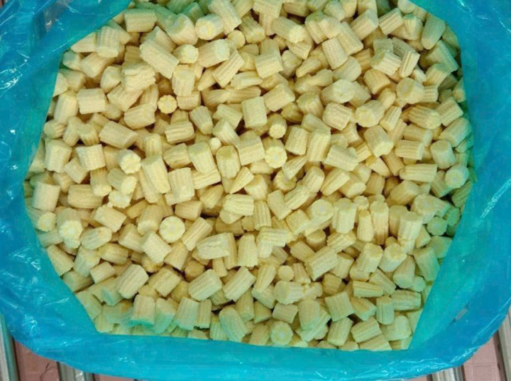 Frozen baby corn cuts