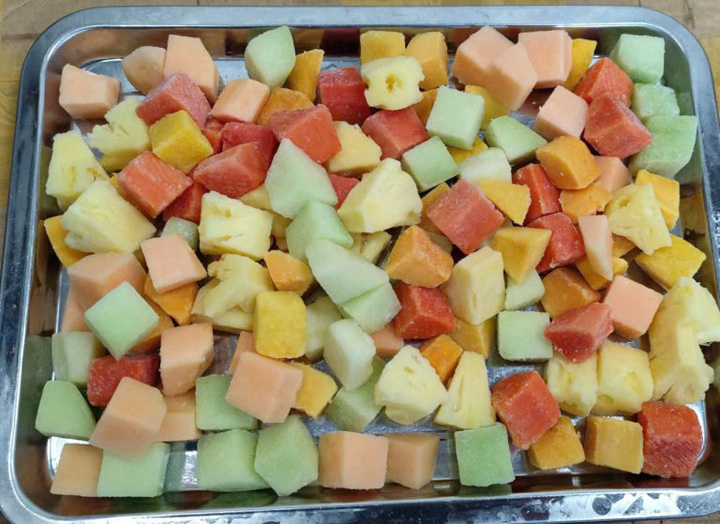 Frozen mixed fruits