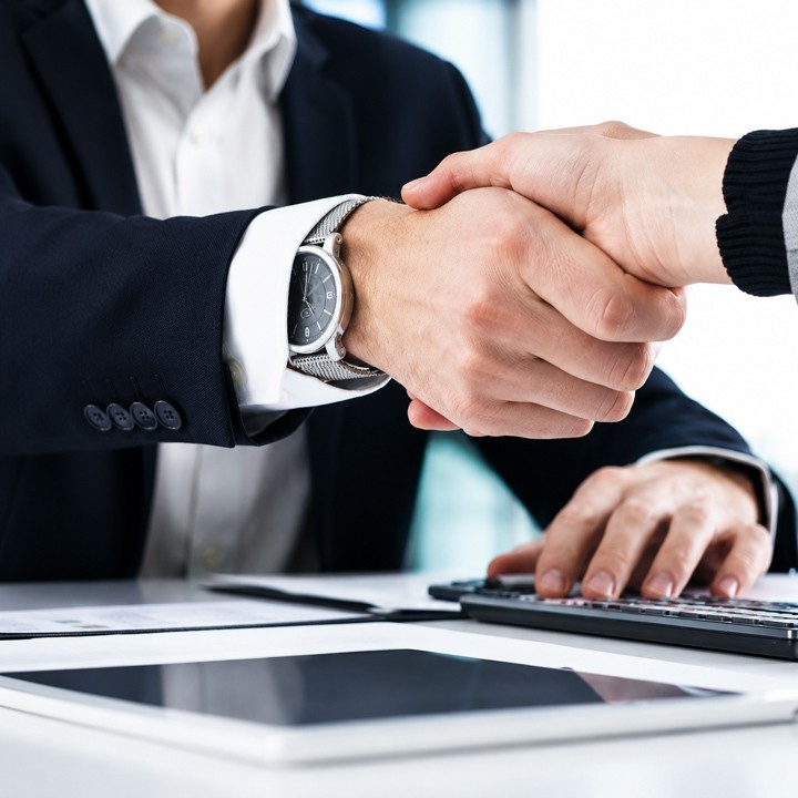 Negotiation and successful bargaining skills training course