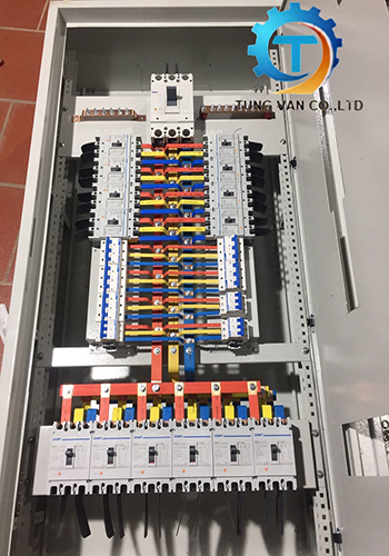 Distribution Board (DB)