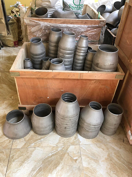 Pipe fittings