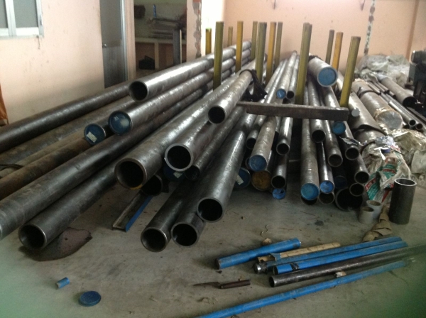 Hydraulic cylinder tube
