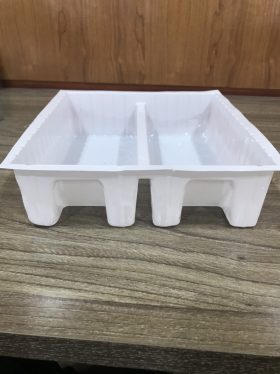 Plastic food container