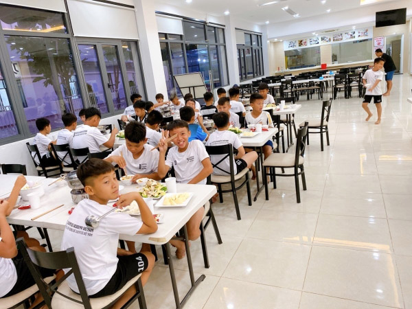 Industrial catering service