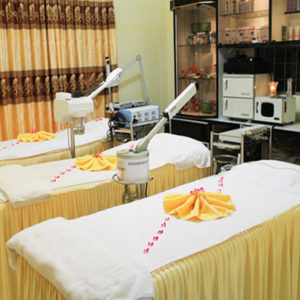 Spa bed towel