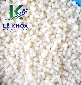 Clear white HDPE plastic pellets