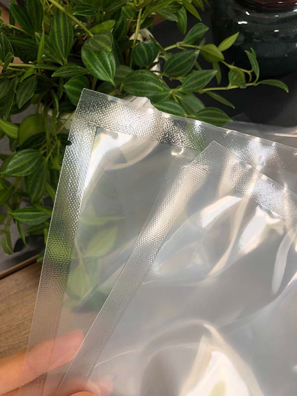 Vacuum bag