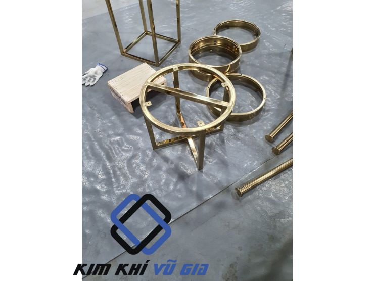 Gold-plated stainless steel table frame