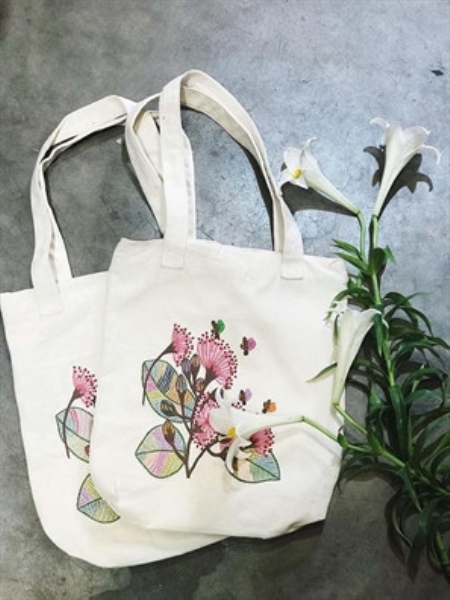 Tote bag