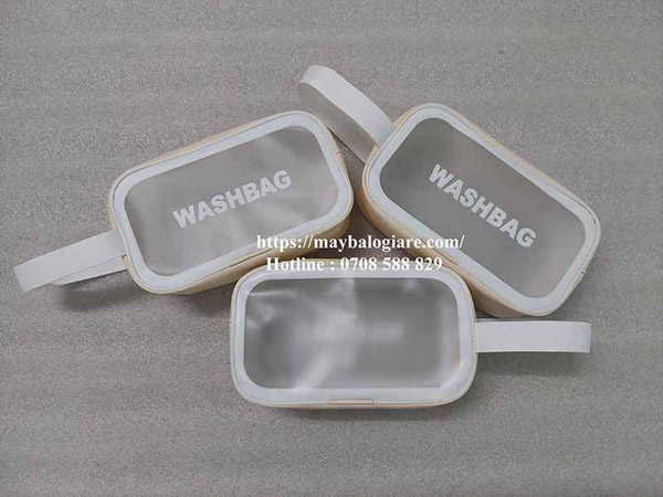 Cosmetic bag