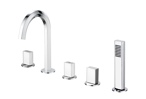 White bathtub faucet