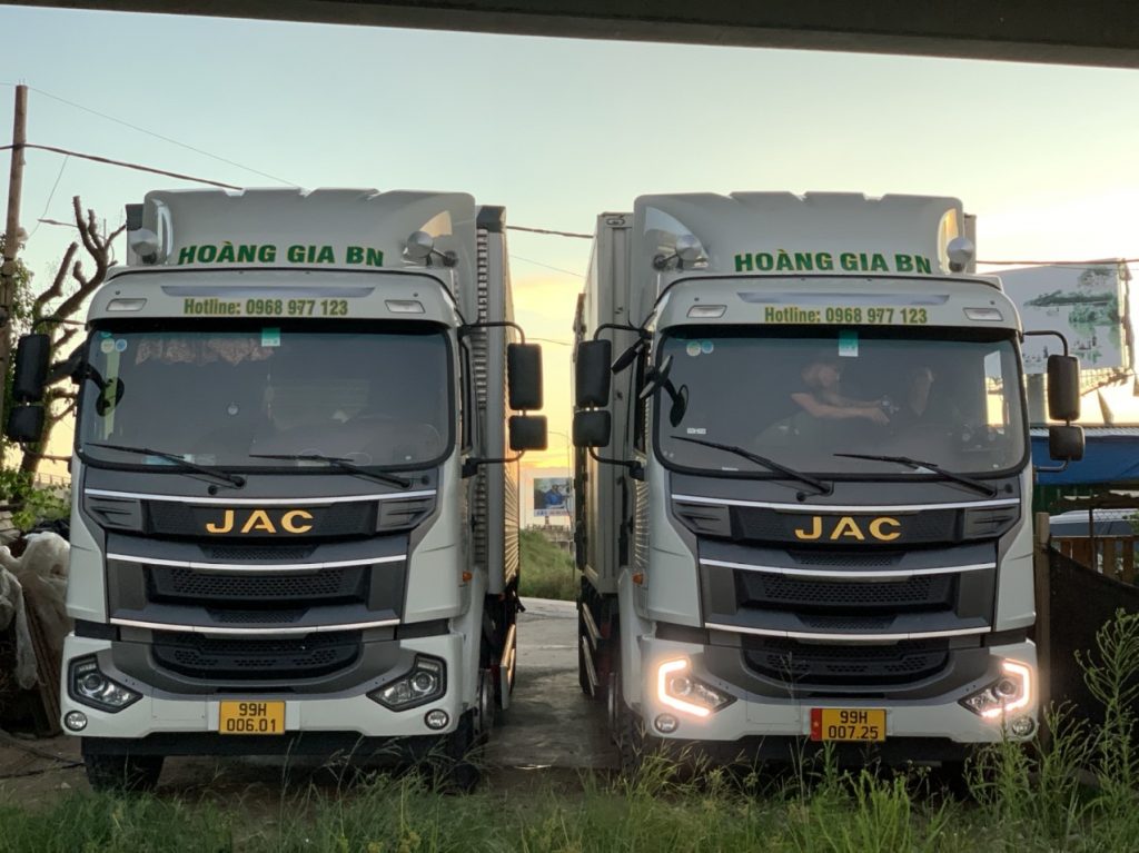 Container, truck & semi-trailers for rent