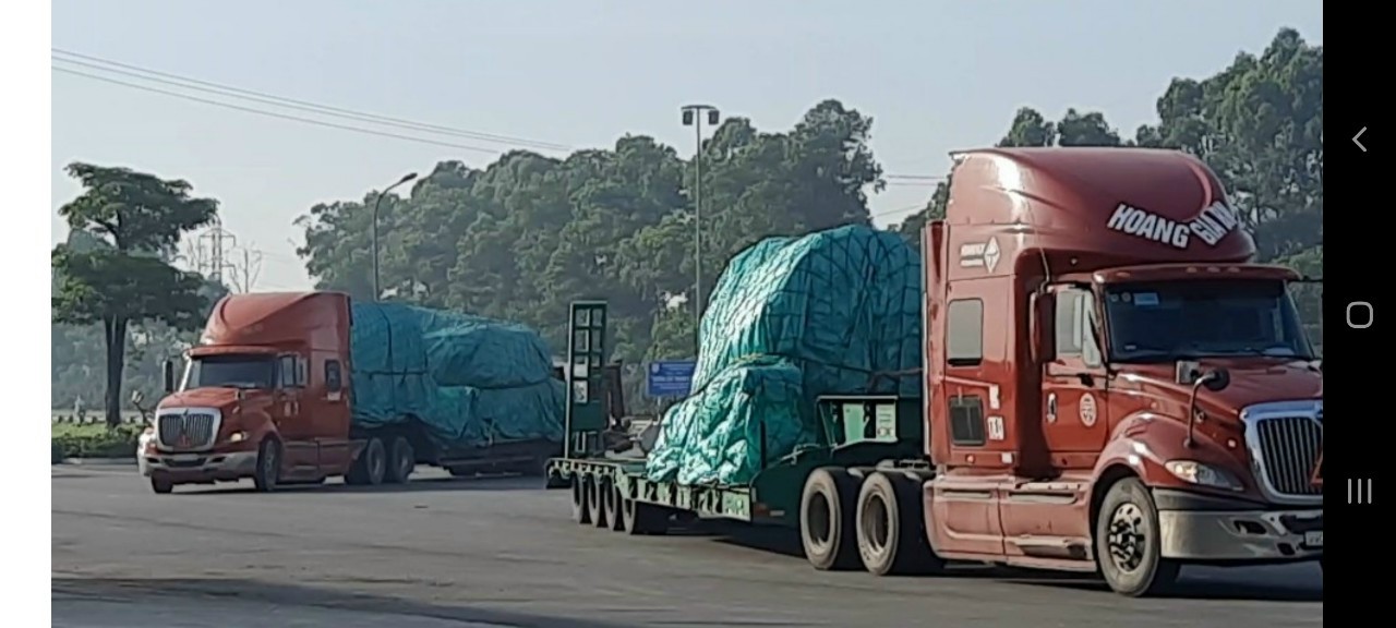 Oversized cargo transport service