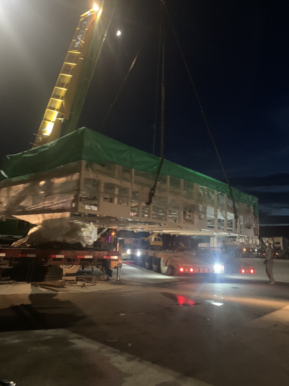 Oversized cargo transport service