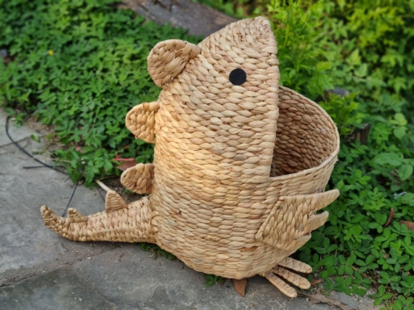 Animal shaped storage basket
